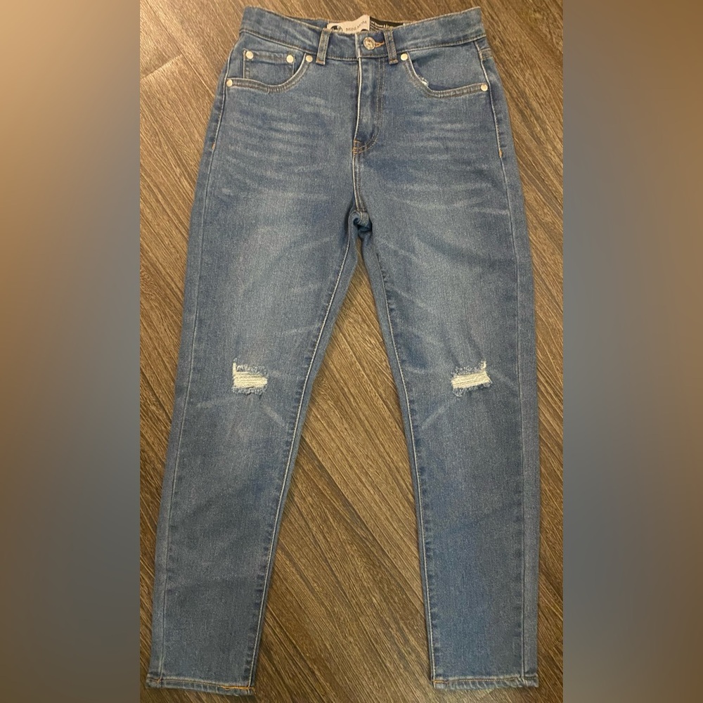 Kids Levi’s Silver Tab Mini Mom Jeans